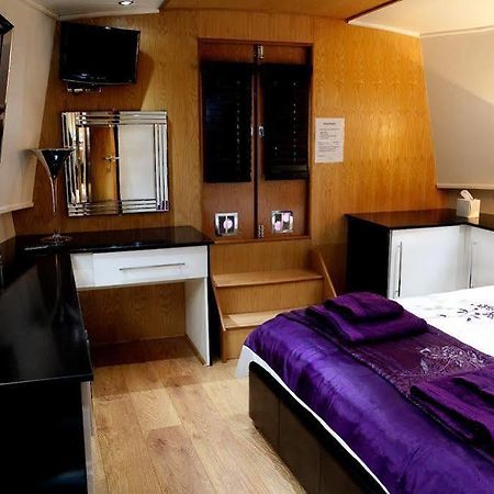 ホテルThe Joker Boat リヴァプール エクステリア 写真